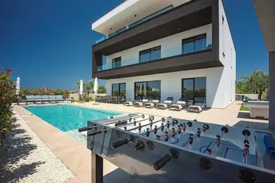 Image de Maison de vacances Pula pour 1 - 14 personnes avec 7 chambres à coucher - Maison de vacances