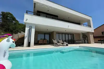 Image de Maison de vacances Kostrena pour 1 - 6 personnes avec 3 chambres à coucher - Maison de vacances