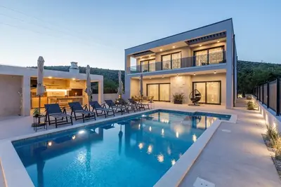Maison de vacances Marina pour 1 - 9 personnes avec 4 chambres à coucher - Maison de vacances