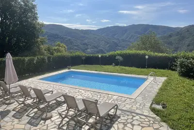 Image de Gorgeous traditional stone villa with private pool and stunning mountain views