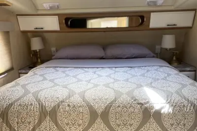 Image de 2rv/Stunning and comfortableCamper/ private/ freeparking/ internet and Netflix