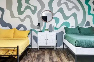 Image de Pet Friendly 5 Bedroom Home
