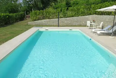 Image de Belle maison de vacances privée avec Wifi, piscine privée, Tv, patio, animaux admis, parking