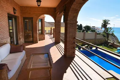 Image de Magnifique maison de vacances privée avec climatisation, piscine privée, Wifi, Tv, patio, parking