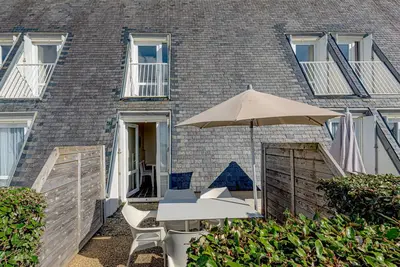 Image de Confortable appartement pour 4 personnes avec Wifi, piscine, Tv, terrasse, animaux admis et parking