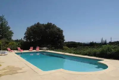Image de Magnifique maison de vacances privée avec piscine privée, Wifi, terrasse, animaux admis et parking
