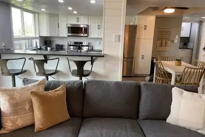 Image de Mia’s Place - Modern Space near airport and 1-15