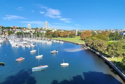 Image de Harbourfront Bliss - 2 bedrooms, Parking, Harbour Views