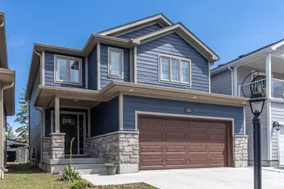 Image de Home Away from Home in Grand Bend - 5 mins walk to the beach!