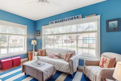Image de Adorable coastal escape near the beach with shared pool/hot tub & fast WiFi