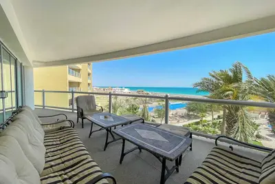 Image de Oceanfront Condo with Astonishing Viewn #303