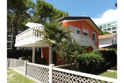 Image de Villa Auriga on the second floor 50m from the sea