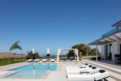 Image de Alma Villa, 2. 000m2 Luxury Living