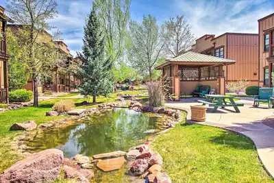 Image de Dog-Friendly Condo: Hike, Fish & Golf Nearby!