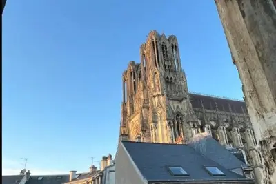 Image de Bulle⚜️ View Cathedral! 16th century house