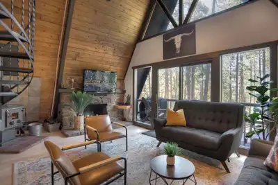 Image de The Ascent A-Frame Cabin | Wooded, Trails, Near Lakes, Deck, Hammock