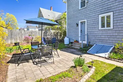 Image de Mystic Refuge w/ Patio < 1 Mi to Downtown!