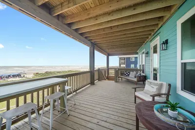 New Build! Beach Front Luxury House w\/Ocean Views & Breeze