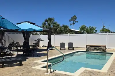 Image de Spacious 5br Single Family Beach House Perfect for a Large Group ~ Salty Breeze