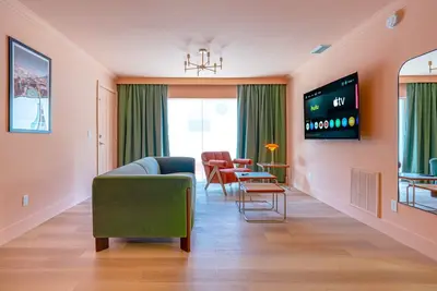 132 · ☀Pool✔ Kitchen✔ Beach✔ Self Checkin✔ Free Parking✔