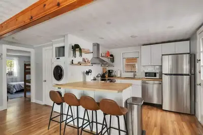 Image de Perfect House In Yarmouth, Book Now & Come Relax!