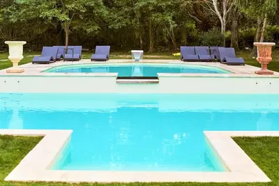 Image de Appartement équipé terasse avec piscine au coeur de la Camargue