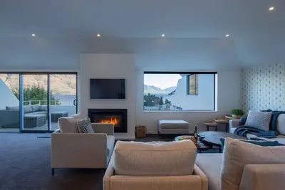 Image de Villa Awa | Lake Views, Bbq, A/C, Fireplace