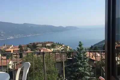 Image de Francesco - Theater Home, with pool and marvellous lake view