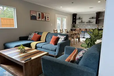 Image de 3 King Beds - 3 Queen - 4 Twins - 5 Bed Rooms