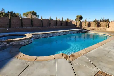 Image de Cozy Family Home With A Pool And Spa