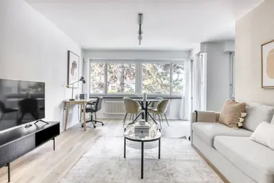 Image de Bright Iselin 3 Room w\/ Storage, 1min to Local Market, by Blueground