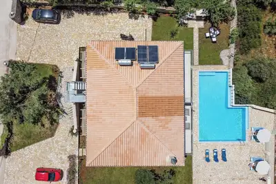Image de Appartement \"A\", avec vue sur la mer, piscine, jardin, terrasse et Wi-Fi.
