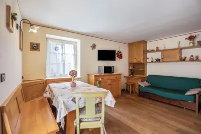 Image de Appartement \"Le Coccinelle\", avec vue sur les montagnes, terrasse et Wi-Fi.