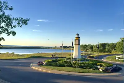 Image de Blu-Vue Bungalow - Condo in Manistee near Lake Michigan