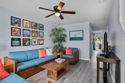 Image de Oceanside Condo in Atlantic Beach, Nc- Anchors Away Unit 4