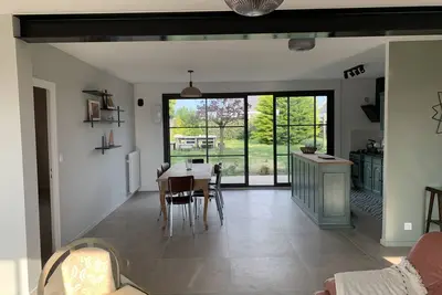 Image de Grande maison rénovée avec gout à 300 m de l'eau