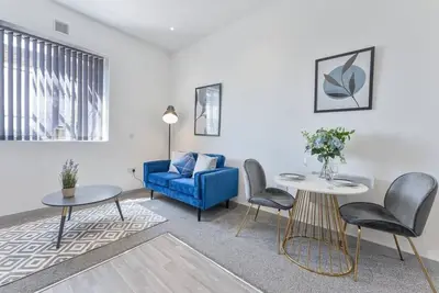 Image de Modern & Cosy 1 Bedroom Budget Apartment in Dudley