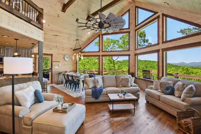 Image de Blue Ridge Views | Hot Tub, Game Room, Wi-Fi