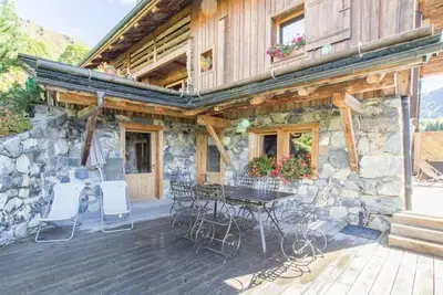 Image de Wifi, Rez-de-chaussée, vue montagne, hammam, terrasse, parking, télévision, 78m², Le Grand Bornand