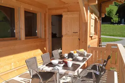 Image de Chalet, terrasse, balcon, parking, télévision, casier à ski, 141m², Le Grand Bornand