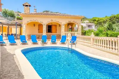 Image de ♥ CostaCabana - Villa Sarai ♥ Walking distance to the center and the beach!