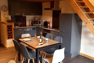 Image de 3ème étage, vue montagne, balcon, parking, télévision, casier à ski, 36m², Le Grand Bornand