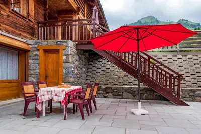 Image de Rez-de-chaussée, balcon, parking, télévision, casier à ski, 32m², Le Grand Bornand