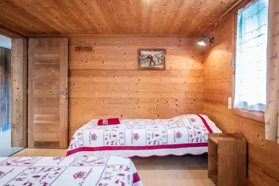 Image de 1er étage, terrasse, balcon, parking, télévision, casier à ski, 57m², Le Grand Bornand