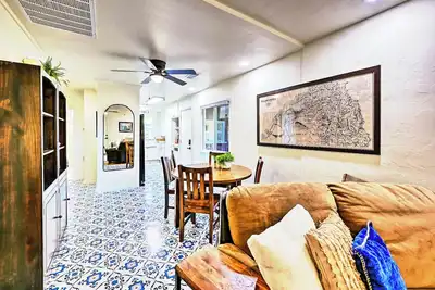 Image de Country Farmhouse in Woodlake - close 2 Sequoia Park, Three Rivers & Lake Kaweah