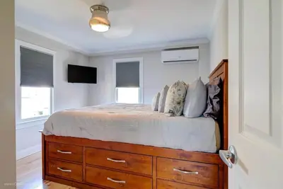 Image de Thames Street Condo