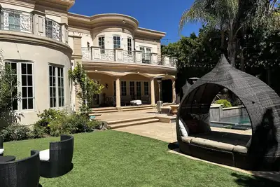Image de Bh Flats European Mansion
