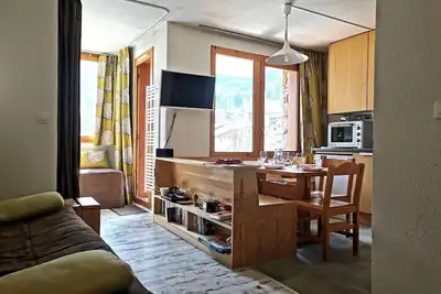 Image de La Clairière 1 - Joli studio divisible, vue montagne, classé 1 étoile
