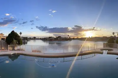 Image de Furnished Lake Home w/Heated Pool, Hot Tub & Fishing off Dock
