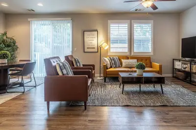 Image de Prime Clovis Gated Condo Near Hospitals
